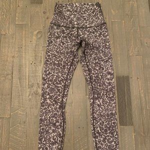 Lululemon Wunder Under Legging